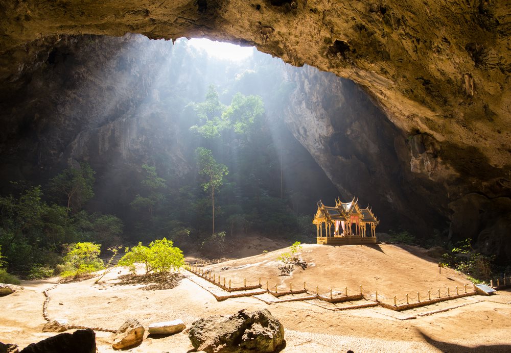 Phraya-Nakhon-cave-Thailand-2